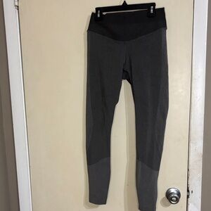 Lululemon gray tight light legging